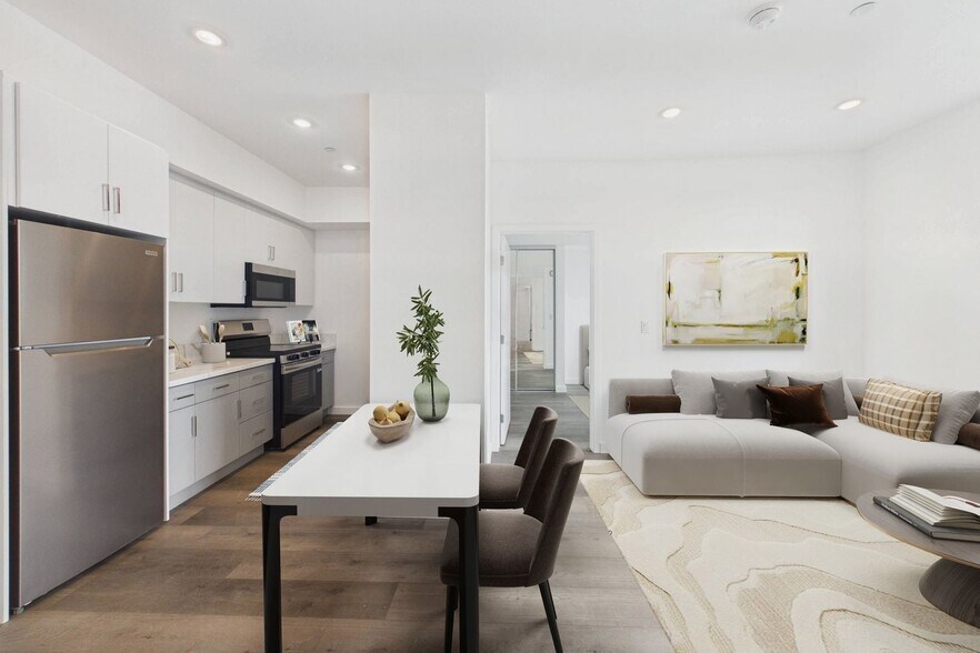 Building Photo - Diamante Apartments