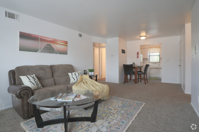 2 BR, 1 BA - Living Room