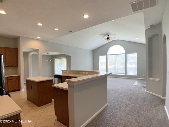 Building Photo - 1213 Harbour Town Dr
