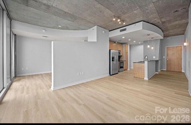 Building Photo - 210 N Church St