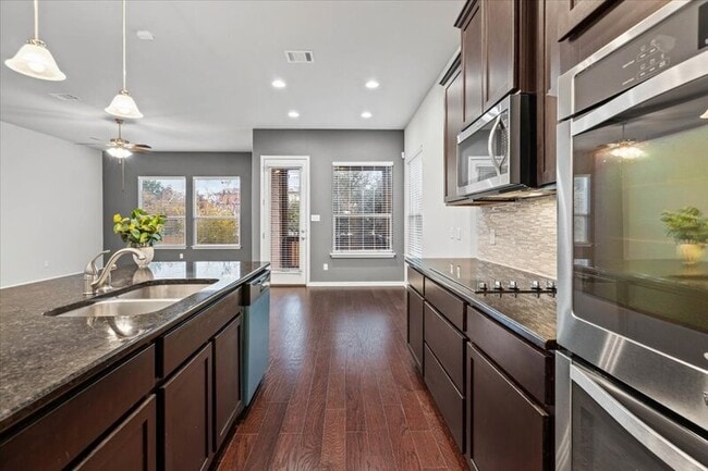 Building Photo - 811 Wilson Ranch Pl