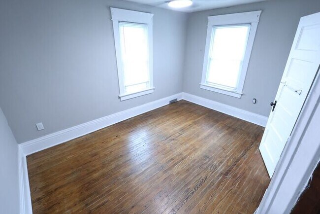 Building Photo - 91 Westwood Ave