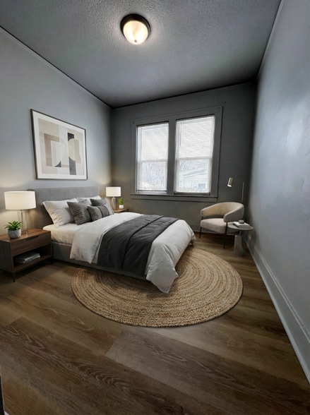 Building Photo - 138 E Henry St