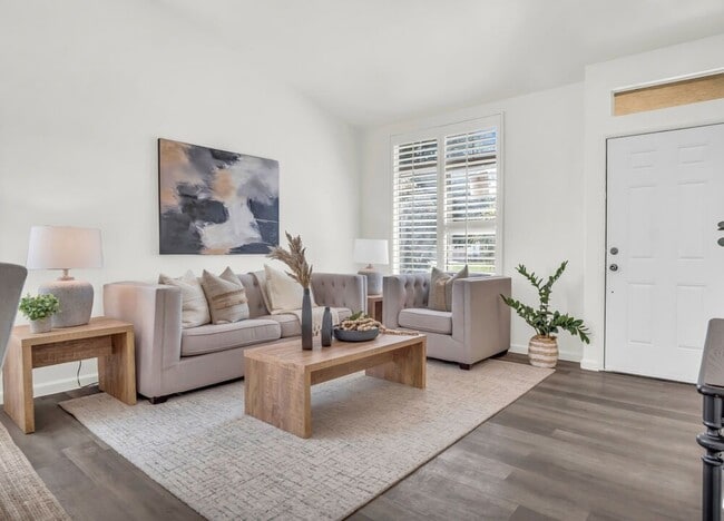 Building Photo - 1122 Alpine Ct