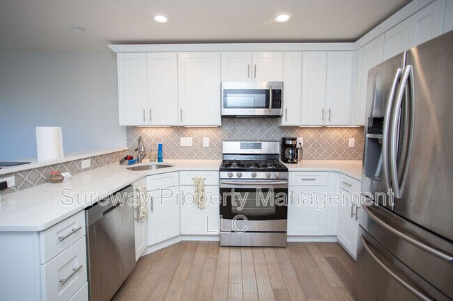 Building Photo - 6 Regency Ct