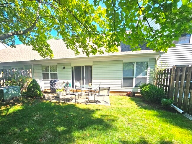 Building Photo - 1605 Portsmith Ln