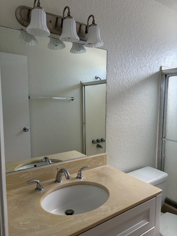 Building Photo - 4040 W 130th St