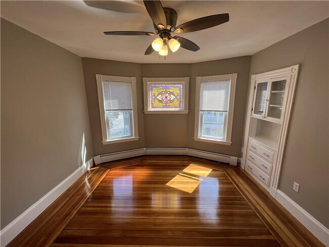 Building Photo - 2 Gilson Terrace