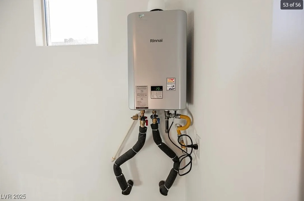 Building Photo - 2451 Altitude St