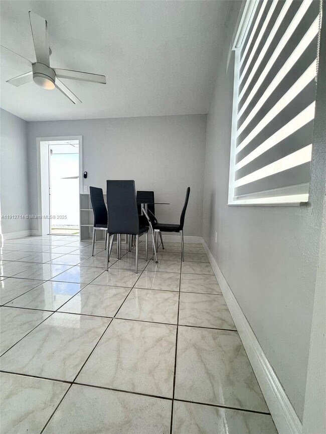 Building Photo - 6174 W 14th Ave