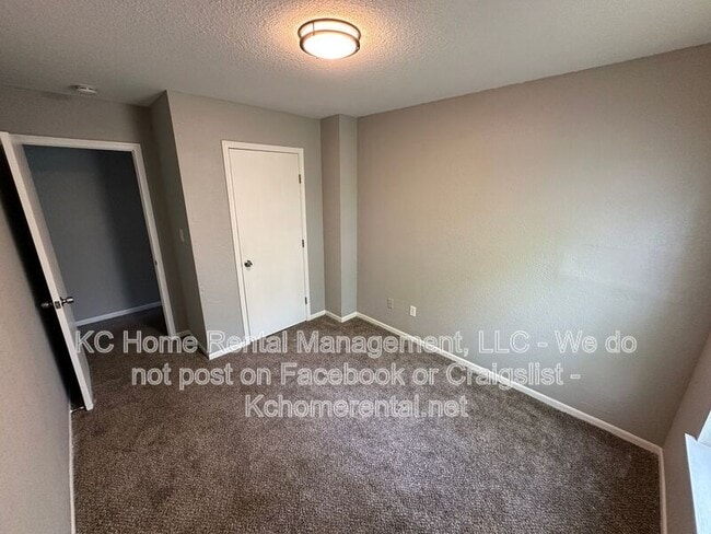 Building Photo - 503 SW 4 St