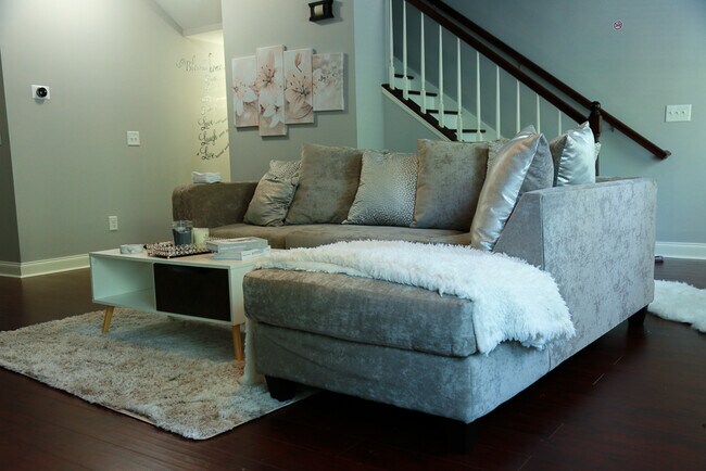 Building Photo - 701 McWilliams Rd SE