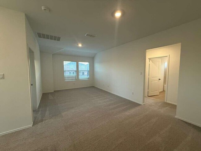 Building Photo - 18022 Lark Sparrow Dr