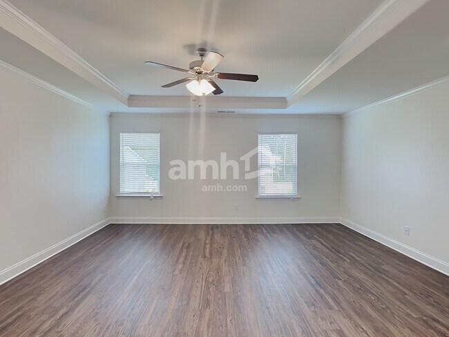 Building Photo - 405 Levon Ct