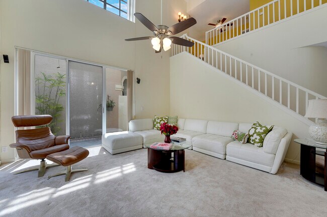 Building Photo - 27 Via Del Corso