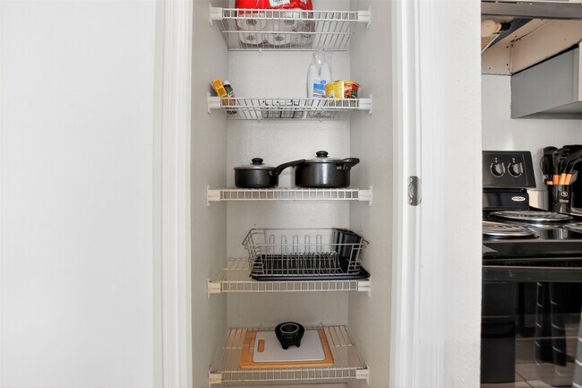 Building Photo - 3770 Lovers Wood Ln