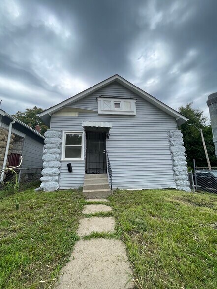 Building Photo - 1620 E 37th St