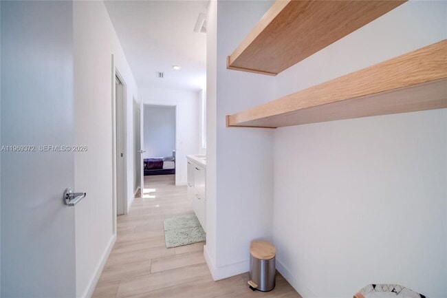 Building Photo - 8660 Arboretum Ln