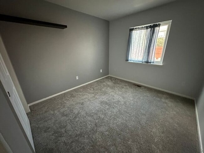 Building Photo - 17597 Grand Valley Ct