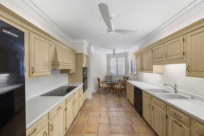 Building Photo - 828 Hideaway Cir E