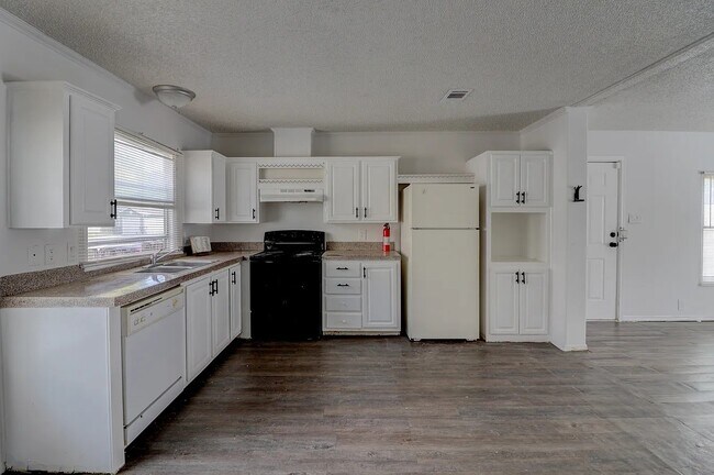 Building Photo - 11727 Greensbrook Forest Dr