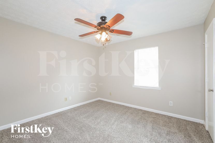 Building Photo - 270 Countryside Ln