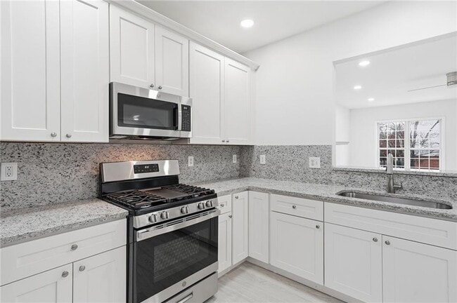 Building Photo - 3349 Lathenview Ct