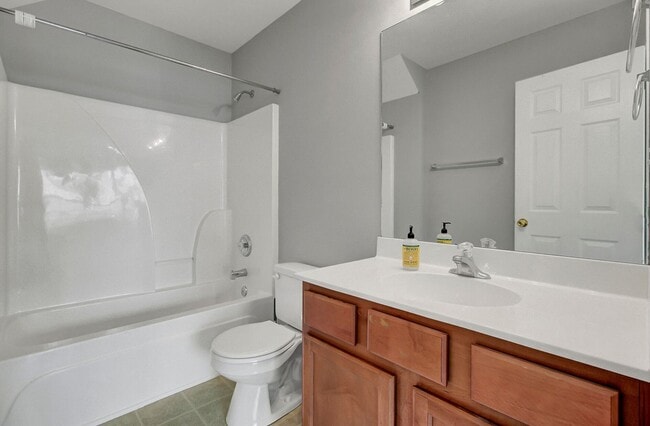 Building Photo - Premier Living With Dual Primary Suites & Community Comforts