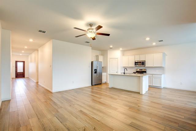 Building Photo - 532 Ranchito Pass