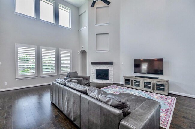 Building Photo - 4107 Willow Wind Ct