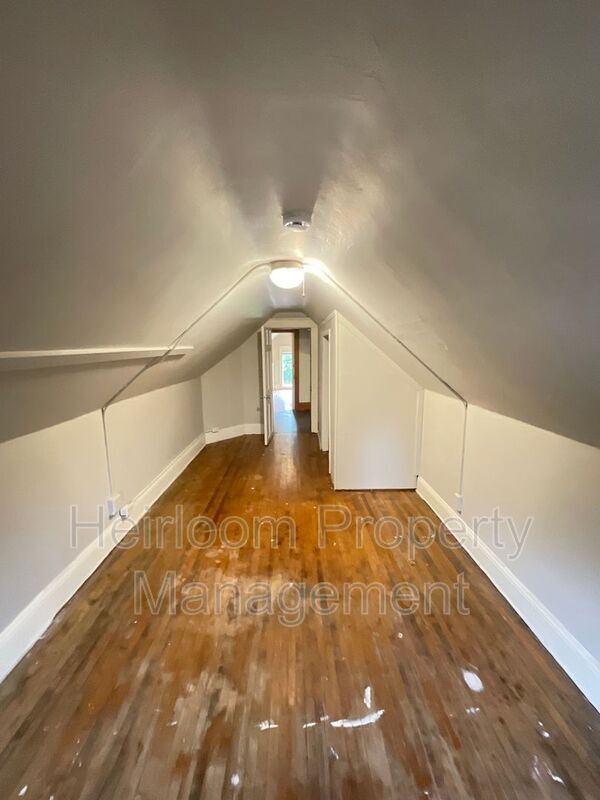 Building Photo - 601 Woodland Ave