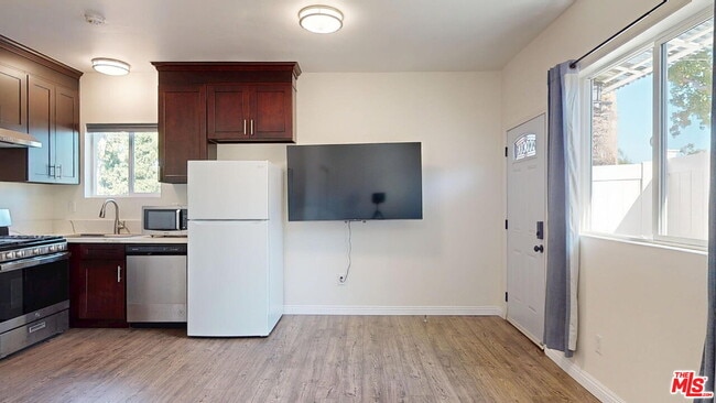 Building Photo - 19198 Erwin St