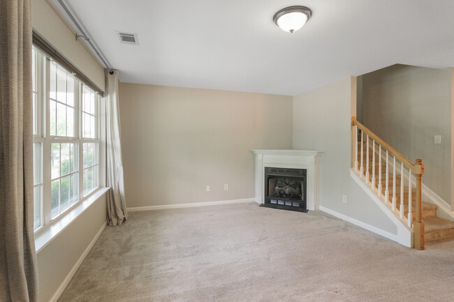 Building Photo - 1759 Hidden Creek Dr