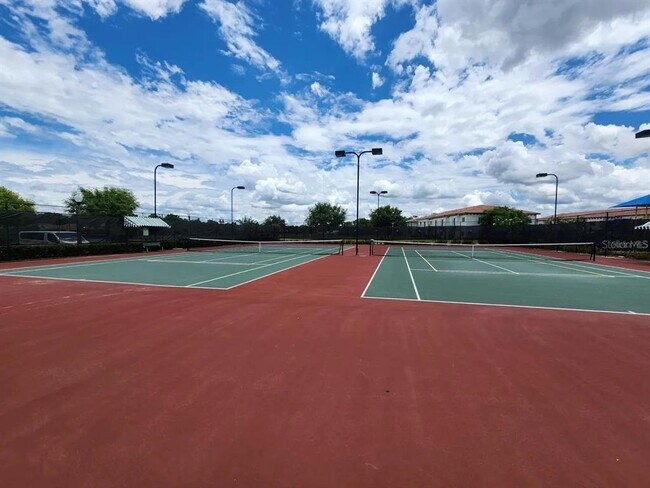 Building Photo - 1968 Greenbriar Ter