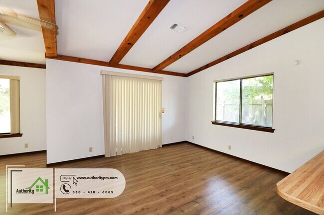 Building Photo - 1744 Kildare Dr
