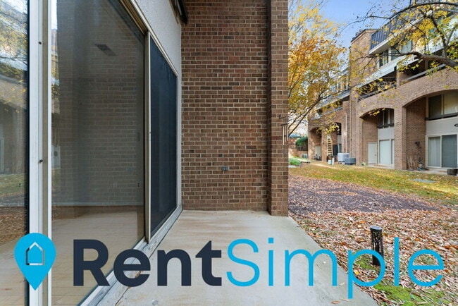 Building Photo - 1673 S Hayes St