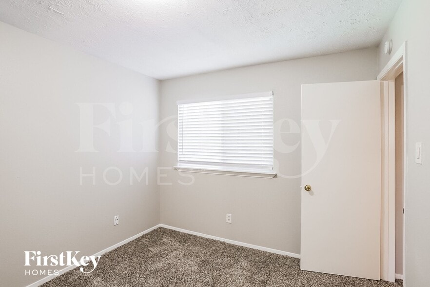 Building Photo - 3007 Becket St