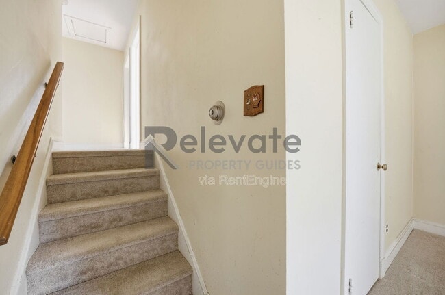 Building Photo - 9002 Michaux Ln