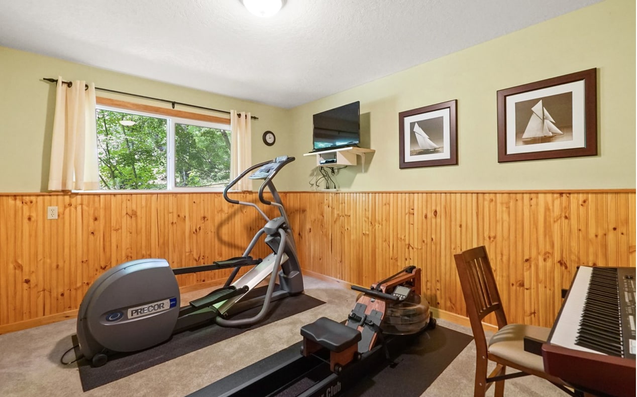 Office/Bedroom - 4625 SW 42nd Pl