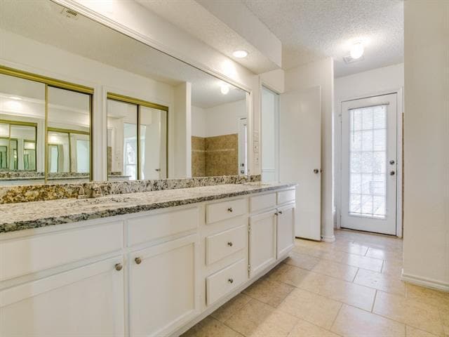 Building Photo - 2411 Bayberry Ln