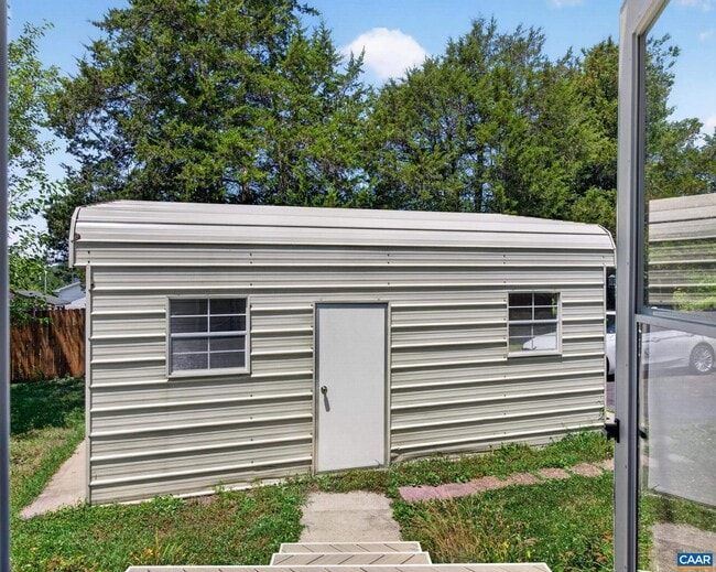 Building Photo - 625 S Spotswood Trail