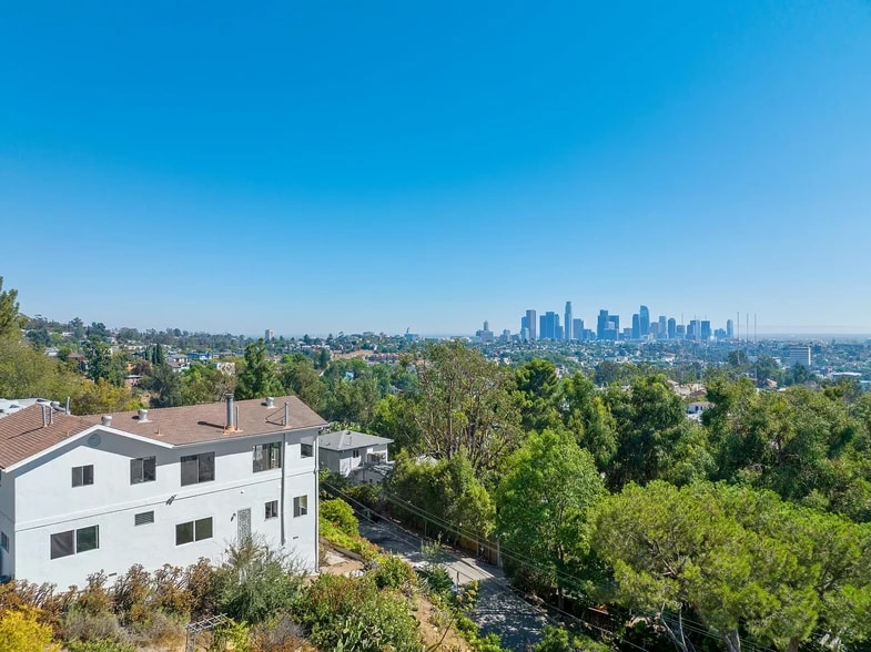 Building Photo - 2001 N Alvarado St