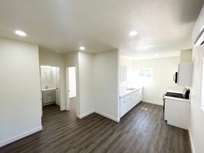 Building Photo - 10109 Nemaha Ct