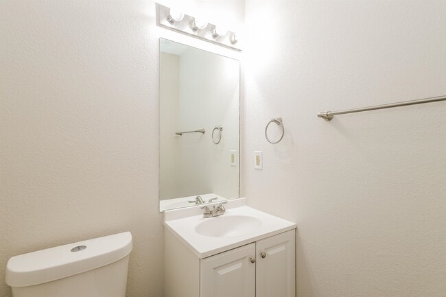 Building Photo - 4793 Northwood Hills Dr
