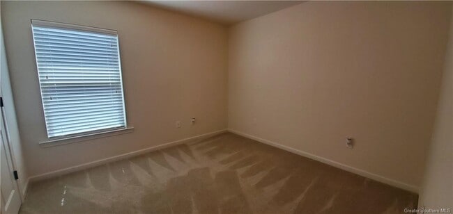 Building Photo - 317 Long Hill Dr