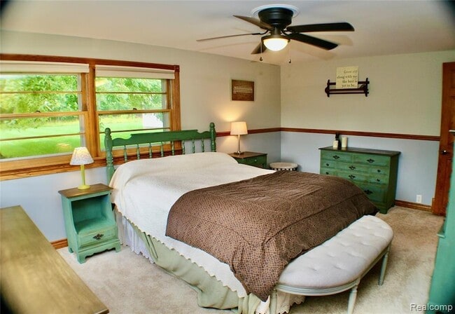 Building Photo - 48677 Sugarbush Rd