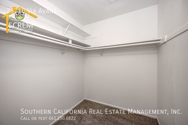 Building Photo - 23716 Vía Avant