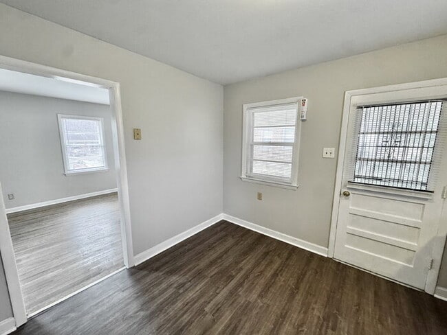 Building Photo - 3594 W Sutton Dr