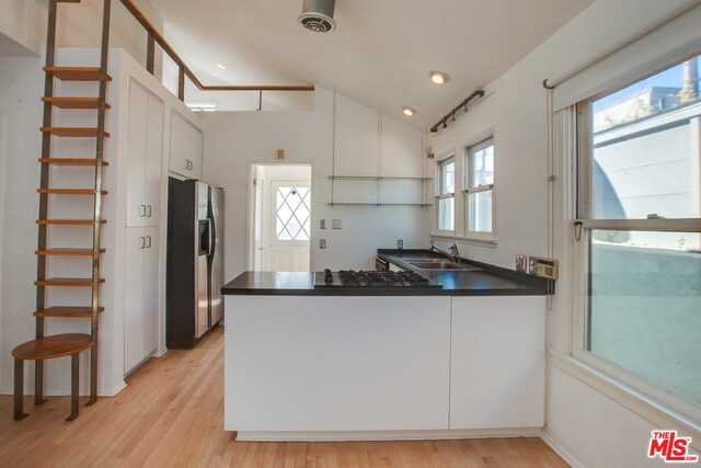 Building Photo - 1548 Cabrillo Ave