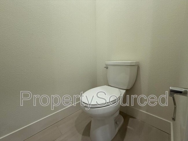 Building Photo - 1724 Jade Pl